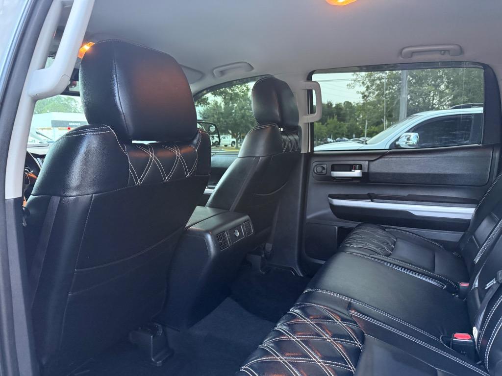2018 Toyota Tundra SR5 - Photo 10