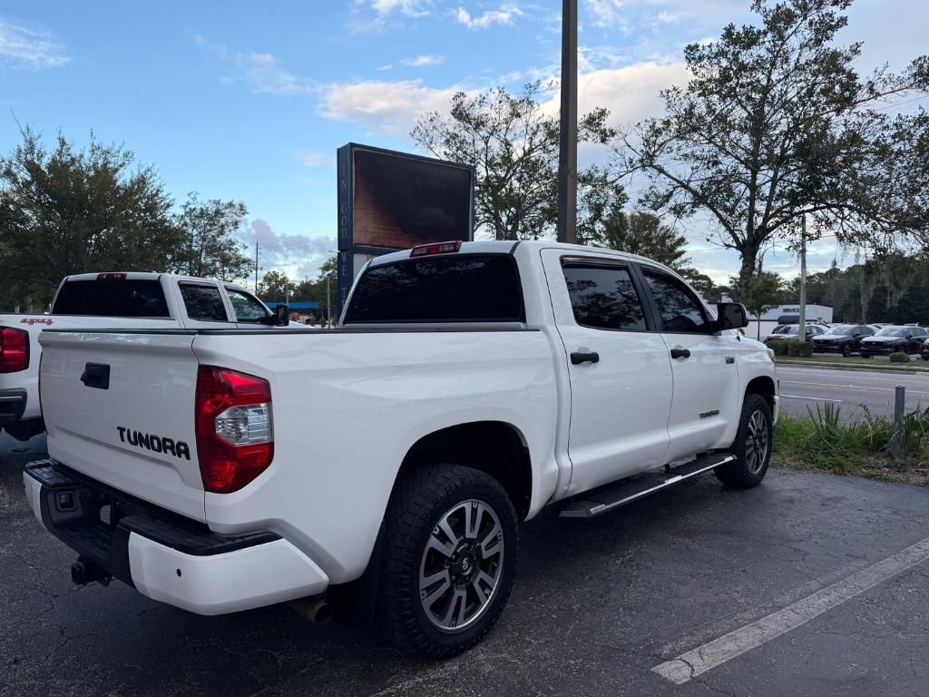 2018 Toyota Tundra SR5 - Photo 7