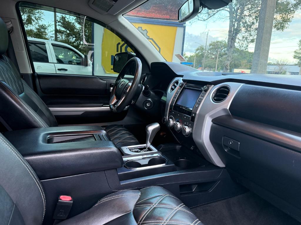 2018 Toyota Tundra SR5 - Photo 9