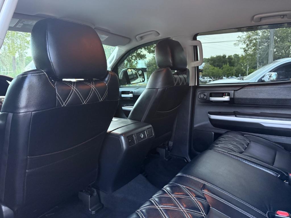 2018 Toyota Tundra SR5 - Photo 11